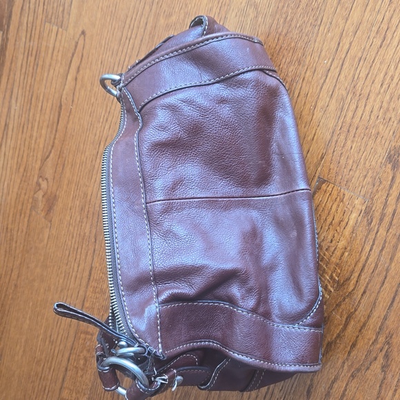 Fossil Brown Leather Shoulder Bag - Picture 11 of 14